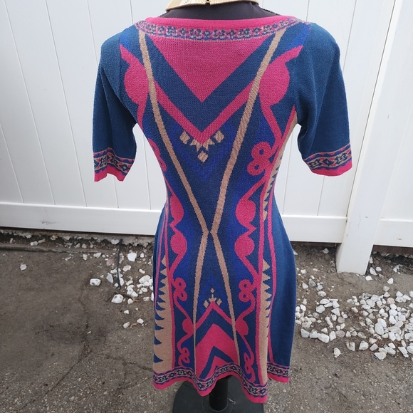 Pretty & Colorful Geometric Knit Dress - Picture 3 of 5